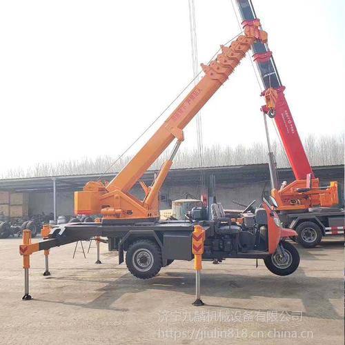 九麟5噸三輪車吊車 建筑吊混凝土專用起重機的全面解析
